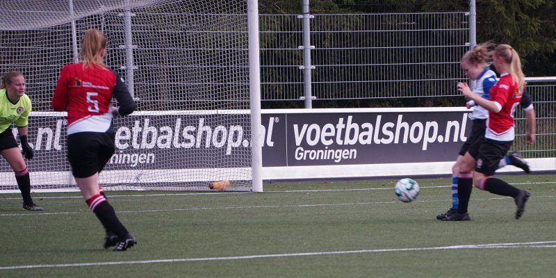 hlp-ekc_02.jpg