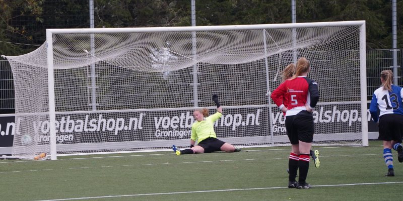 hlp-ekc_04_1-0.jpg